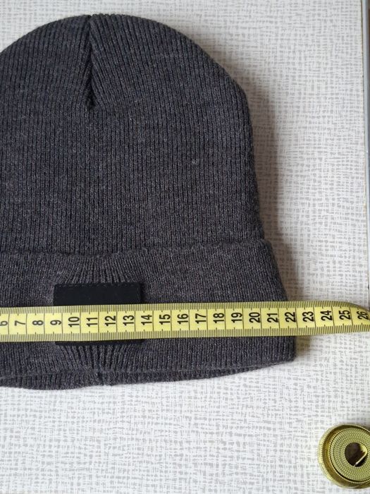 Шапка  Kalvin Klein. Женская.