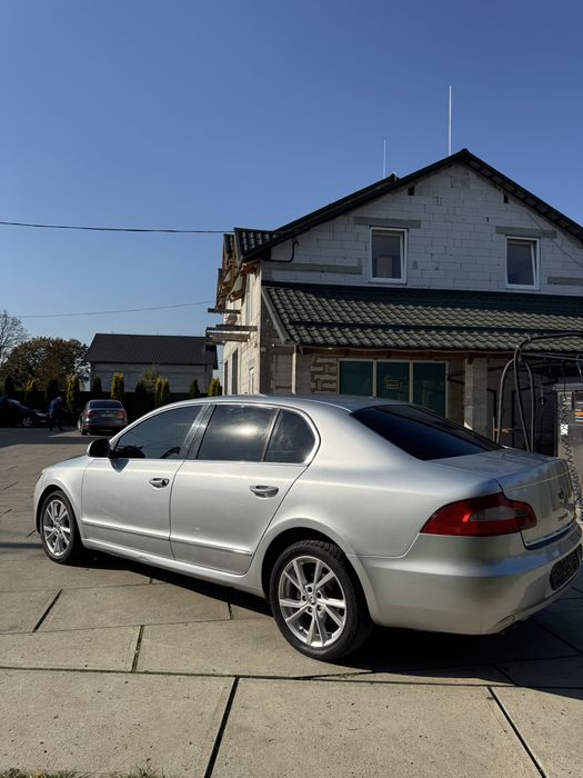 skoda superb 2011