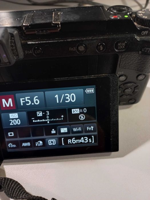 Aparat fotograficzny Panasonic Lumix  GX80 - bezlusterkowiec