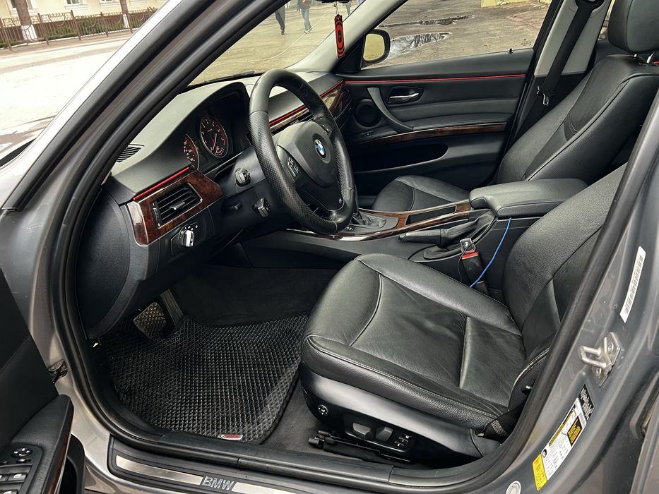 Продам BMW e91 2011год