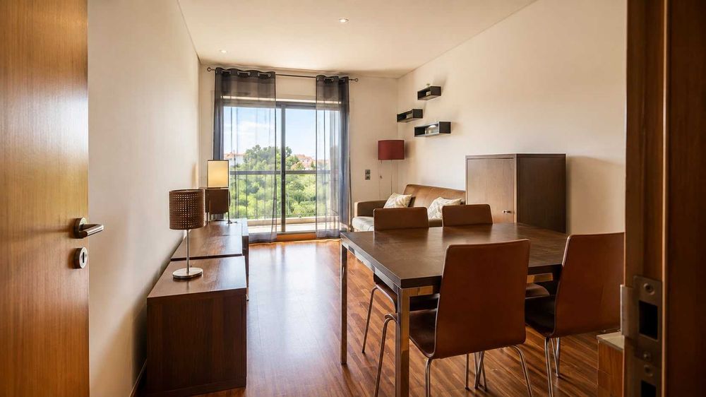 APARTAMENTO T1 MOBILADO E EQUIPADO