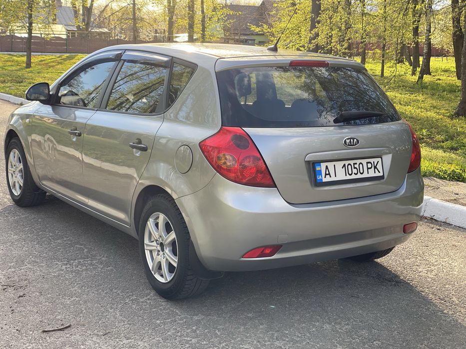 Kia Ceed 2008 рік Автомат 1.6 Газ