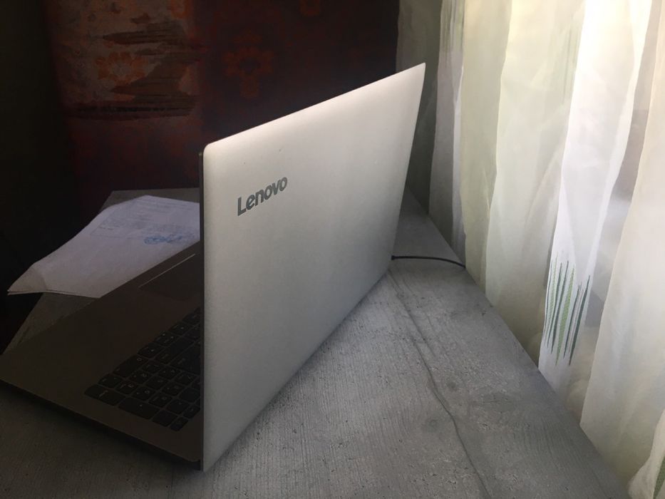 Lenovo ideapad 320