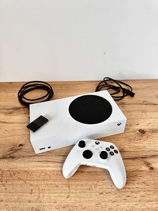 Xbox Series S + карта пам'яті Seagate 512GB  - Ідеальний стан