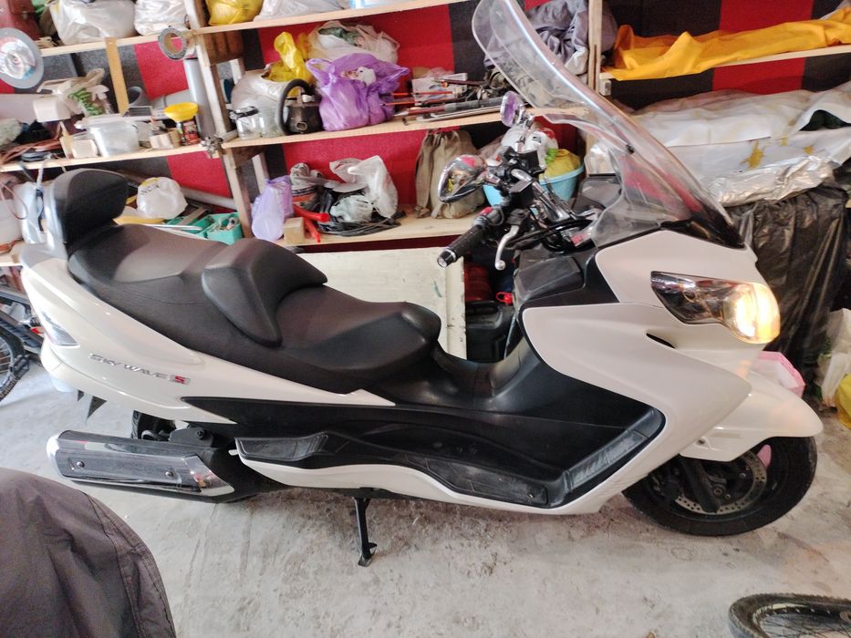 suzuki skywave 400