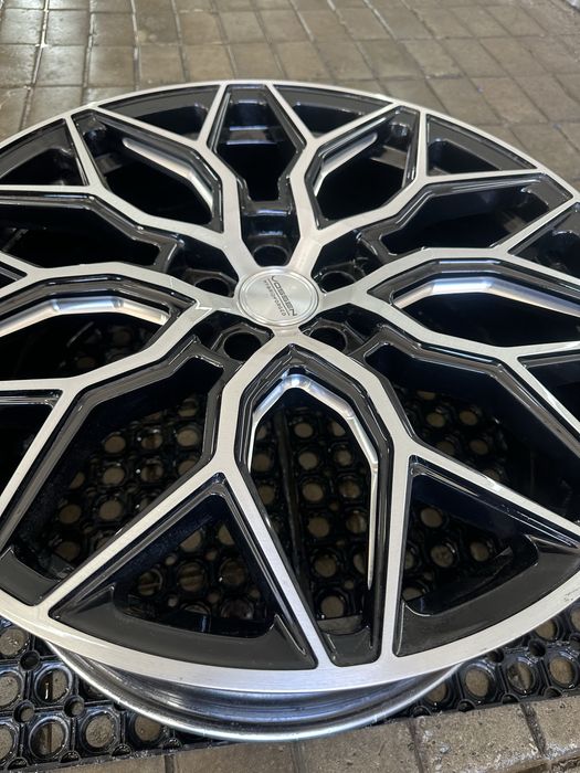 Продам диски Vossen 21r