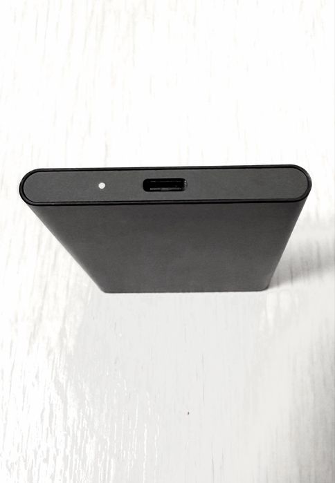 Samsung  T7 4TB, зовнішній SSD диск