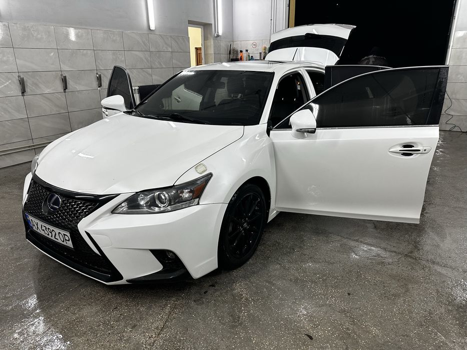 Лексус гибрид ст200