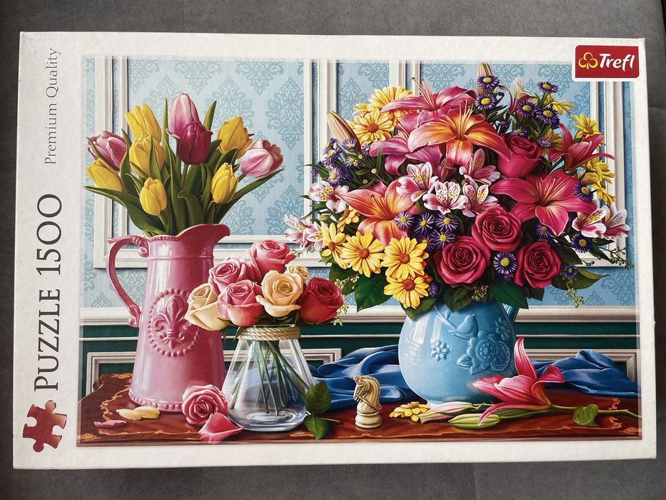 Puzzle Trefl 1500 „Kwiaty w wazonach”