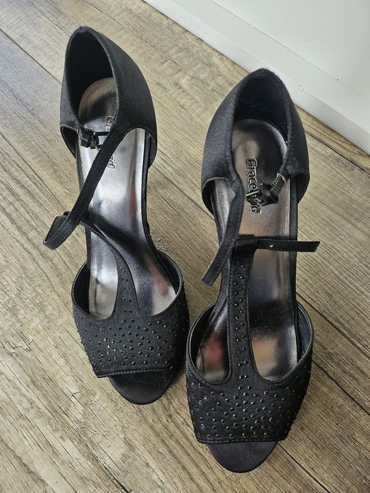 Szpilki z cekinami 38 damskie buty na obcasie szpileczki kobiece