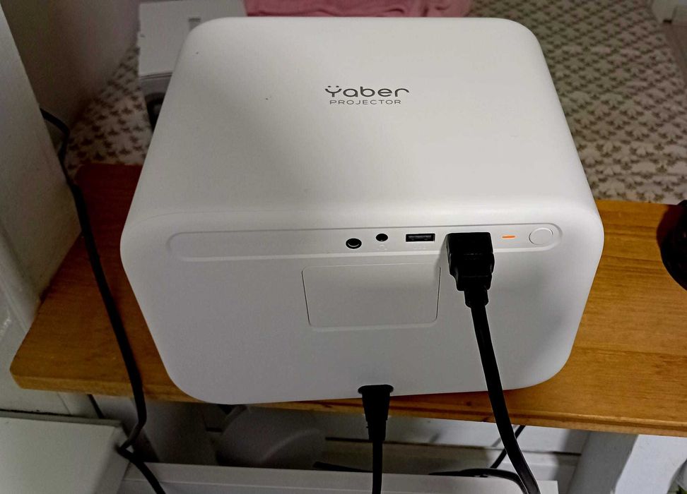 Projetor portátil Yaber L2s