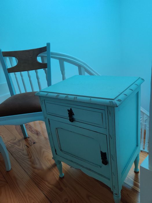 Espelho, mesinha e cadeira vintage