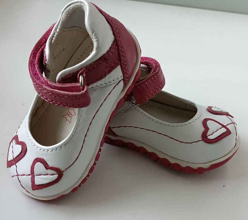НАТУРАЛЬНА ШКІРА! Туфлі для дівчинки від Lasocki Kids (Польща) 18р