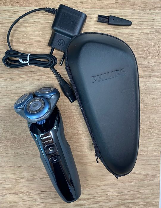 Електробритва  philips series 6000


В і