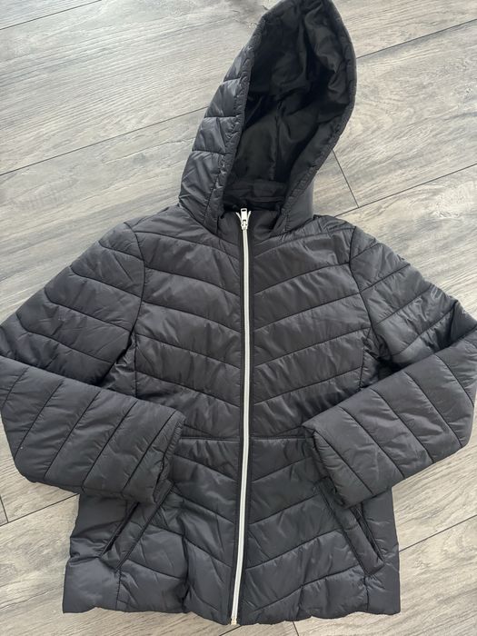 Весняна, осіння куртка, 10-11 років, стан нової