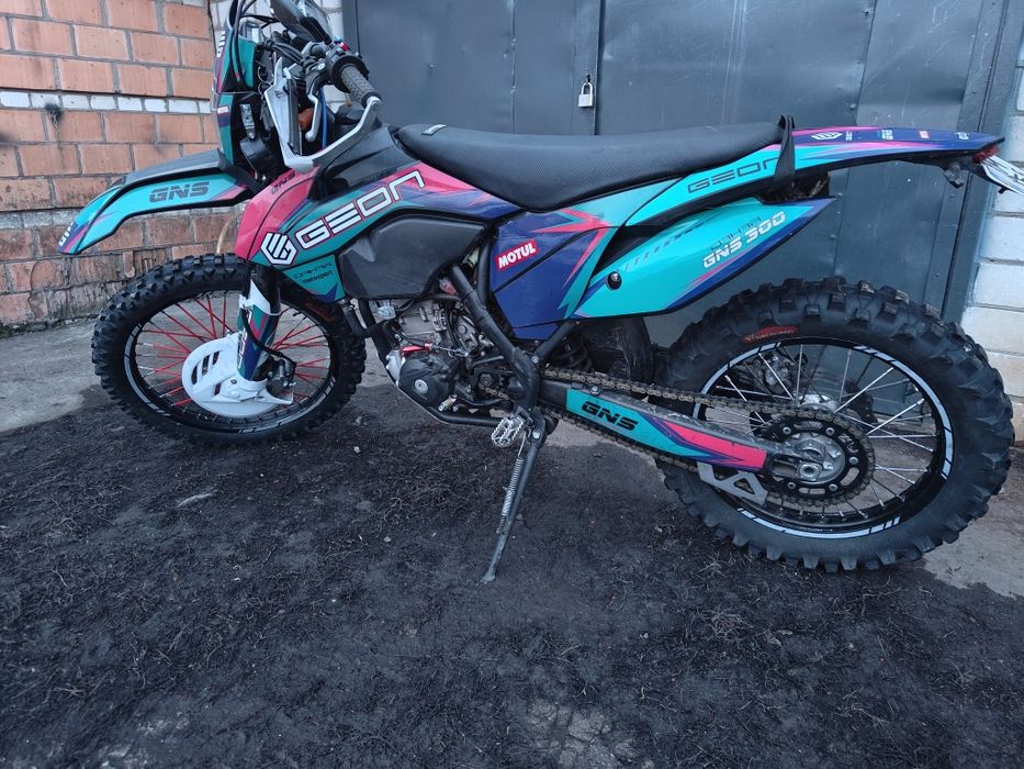 Продам мотоцикл Geon Dakar GNS 300R
