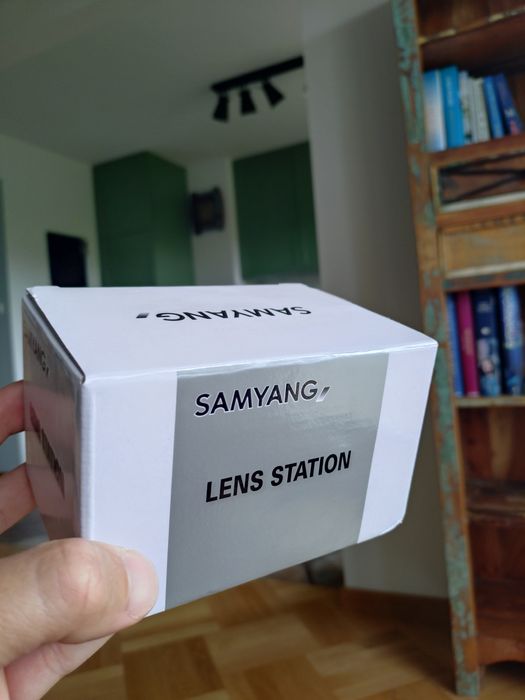 Samyang Lens Station dla obiektywów Sony E - GWARANCJA