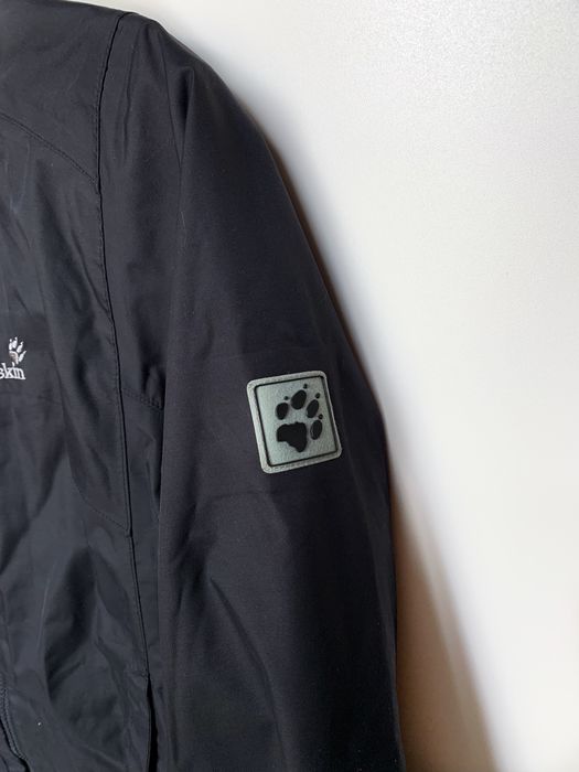 Курточка жіноча Jack Wolfskin