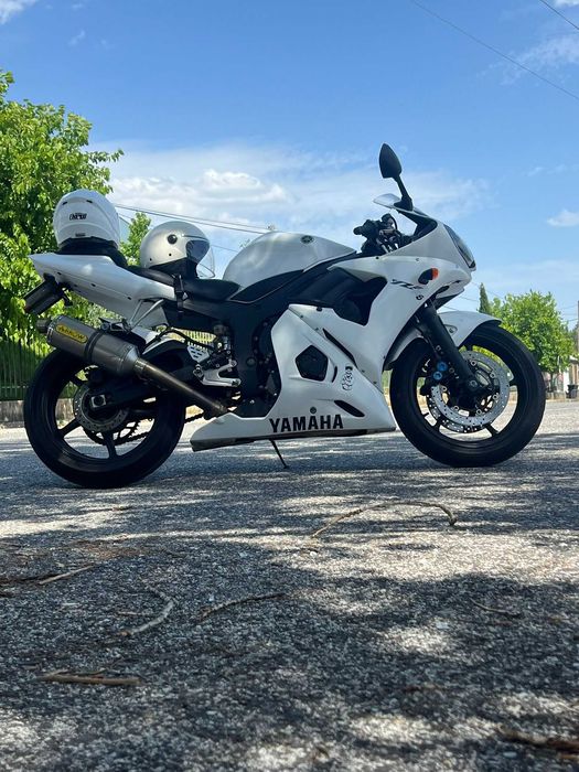 R6 2005 em bom estado