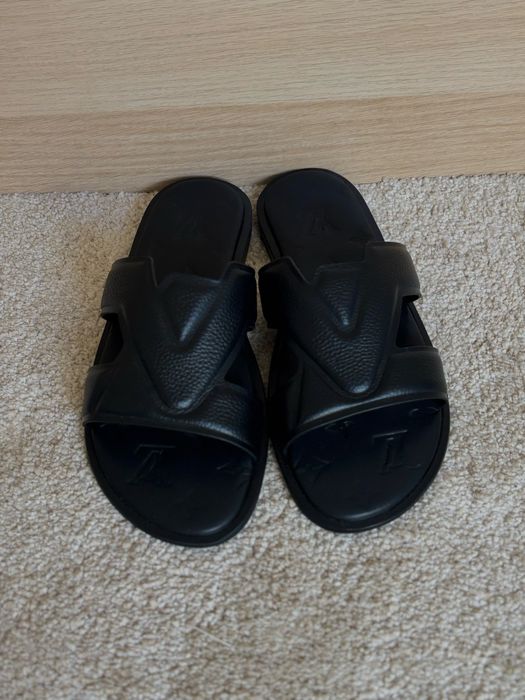 Louis Vuitton slippers