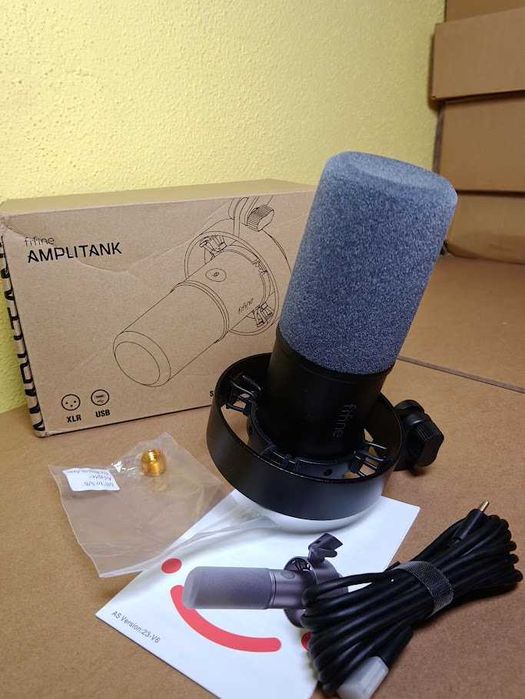 Microfone Condensador / Dinâmico USB/XLR Fifine AmpliTank K688 novo