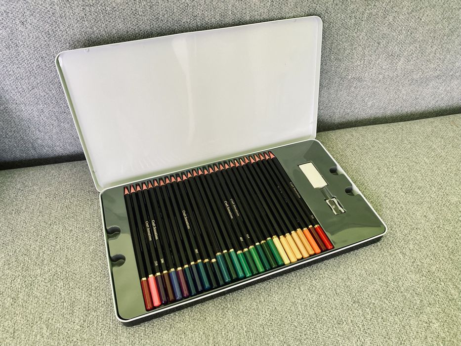 Zestaw do szkicowania rysowania 66 elementow + szkicownik 50 str A4