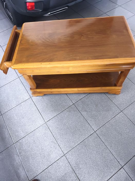 Mesa de centro usada em bom estado