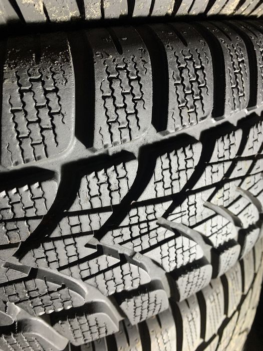 Шини б/у зимові 205/55 R16 Dunlop WinterSport 4D