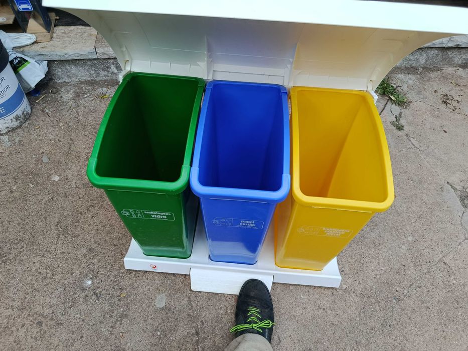 Ecoponto baldes reciclagem Domplex