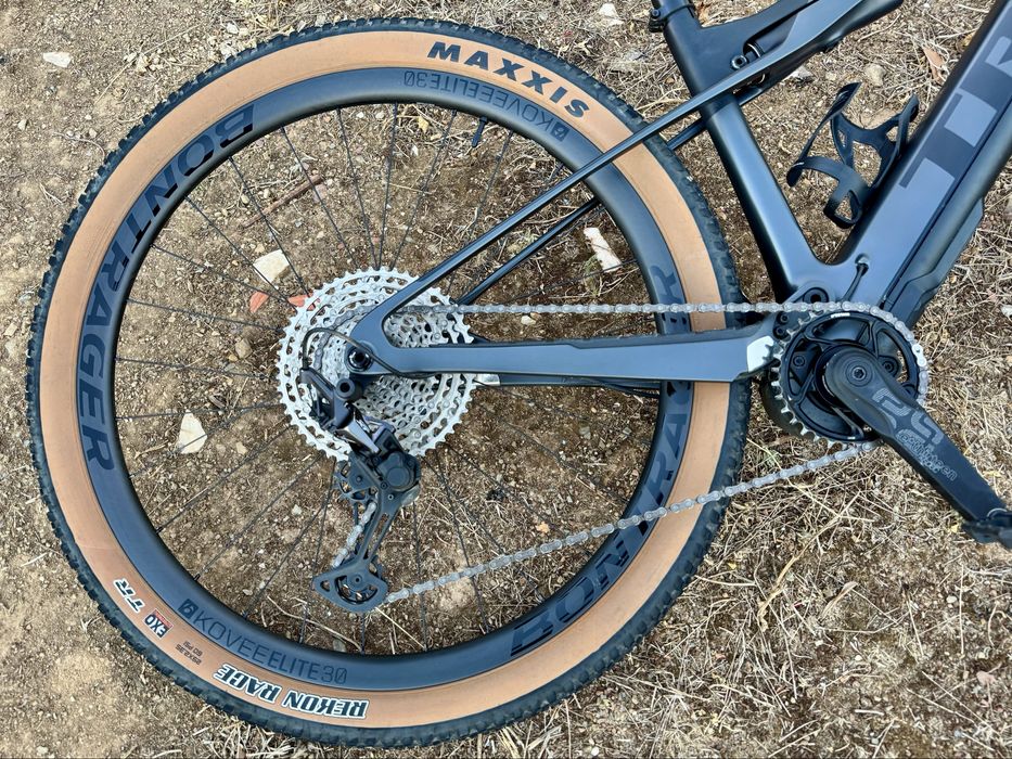 Trek e-caliber, Rodas Carbono