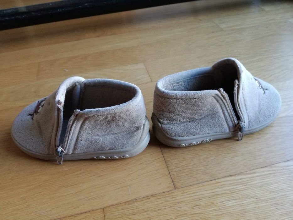 Pantufas castanhas claras - Menino - Vertbaudet - Tamanho 26