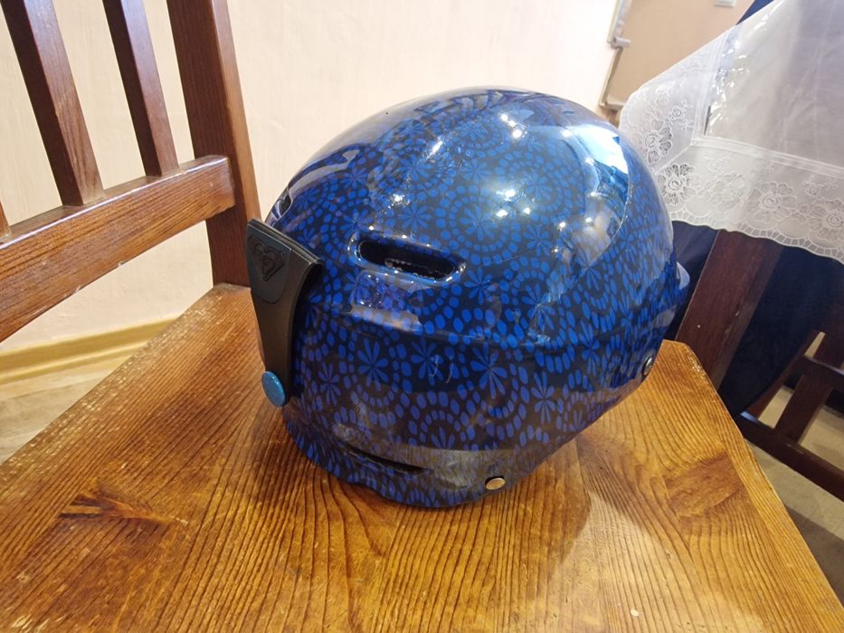 Гірськолижний шолом Roxy синій з принтом