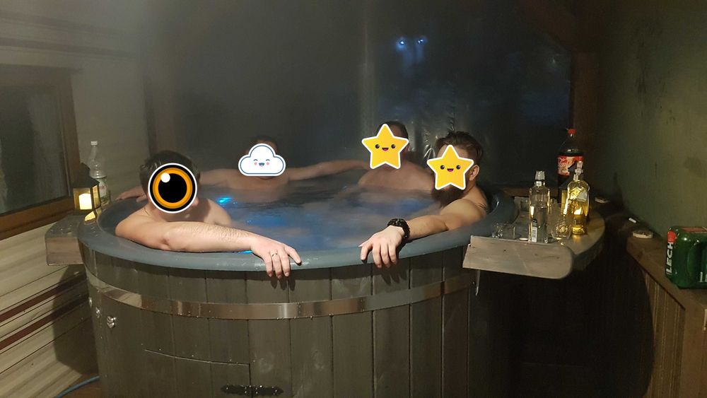 Agoewcia - domek nad jeziorem z dużym tarasem , balia