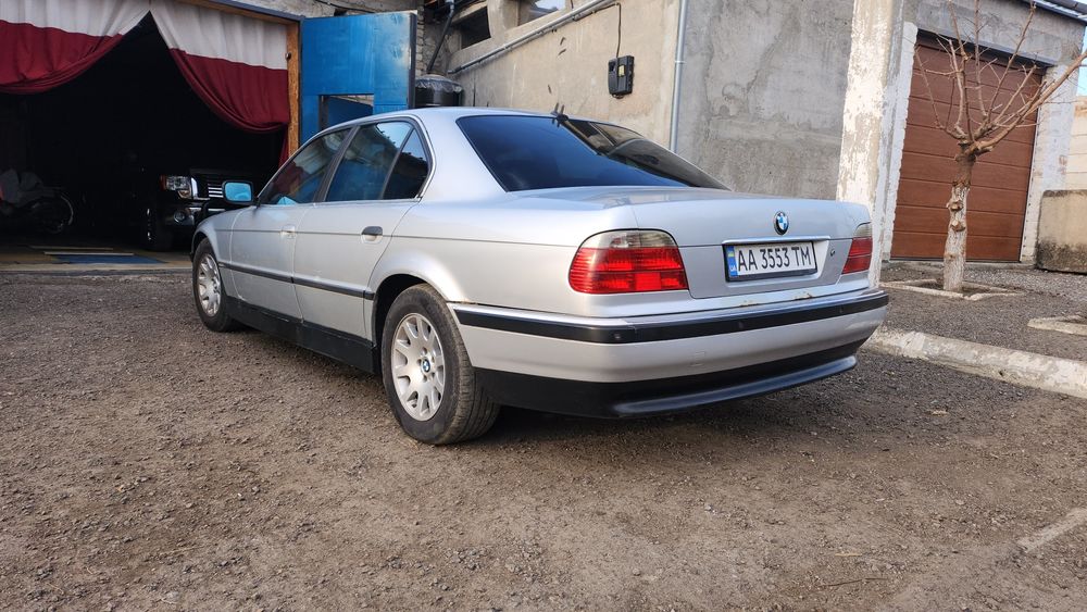 БМВ е38 740 ресталинг 2001г.