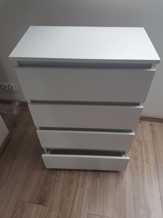 Oddam za darmo komody z szufladami