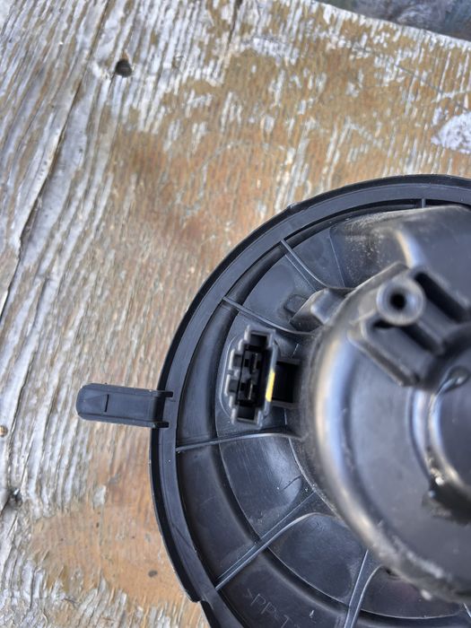 Вентилятор печки Volkswagen Passat B6 Skoda Octavia A5