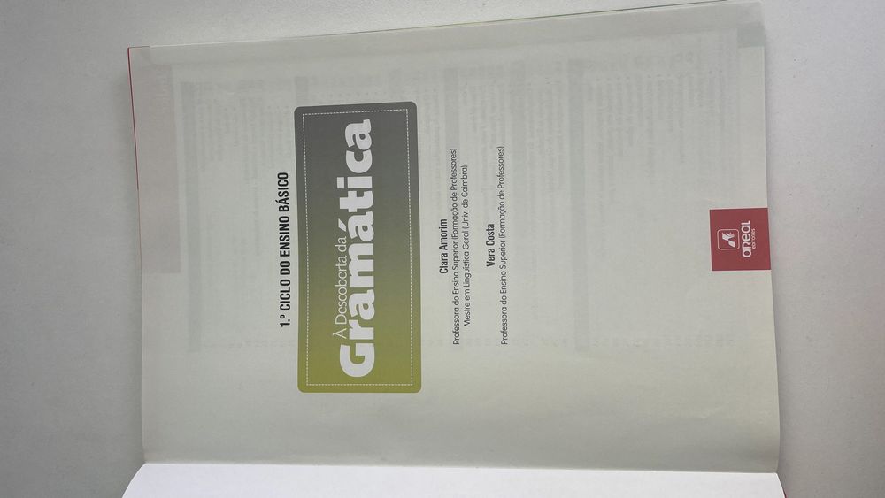 Livro À Descoberta Da Gramática