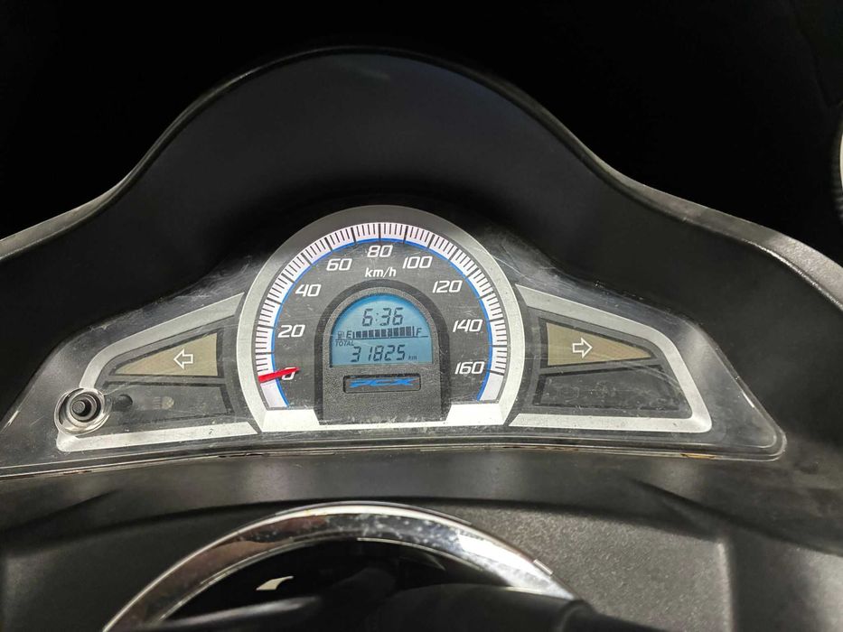 Honda PCX - 125 - Usada 31000 Km