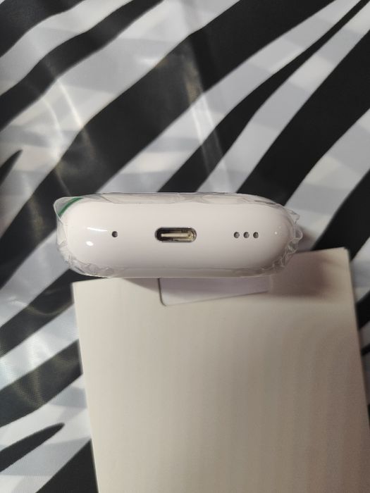 AirPods pro 2 абсолютно нові