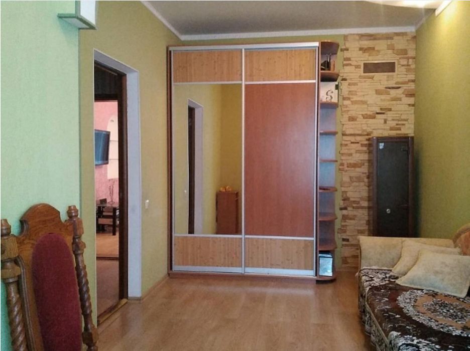 Частина будинку  в історичному центрі Полтави / код 3476