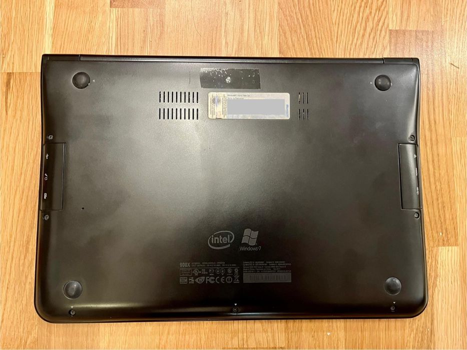 Laptop Samsung NP900X3A i5-2467M 1.60GHz, 4GB RAM