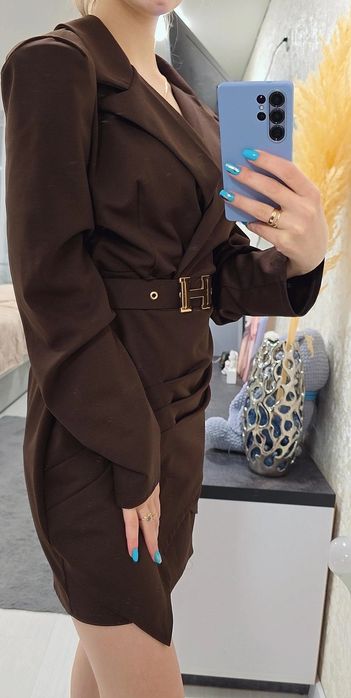 Продам сукню нову