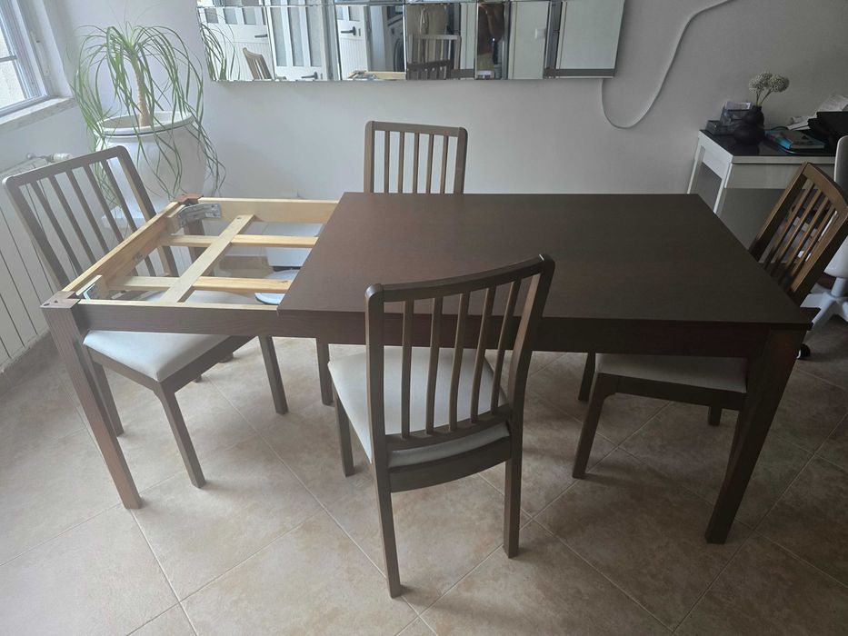 Mesa extensível Ikea com 4 cadeiras Entrega e Montagem Gratuita