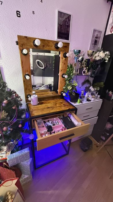 Продам Бровний стіл