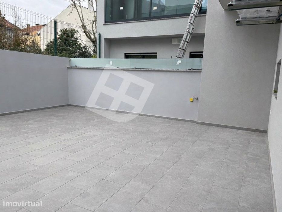 Apartamento T3 c/ Terraço - Pronto Habitar | Esgueira