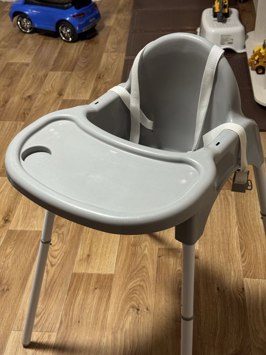 Стільчик для годування