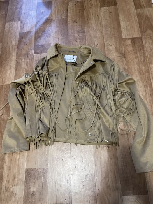 Курточка stradivarius