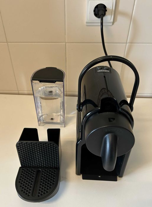 Máquina café NESPRESSO Delonghi Inissia