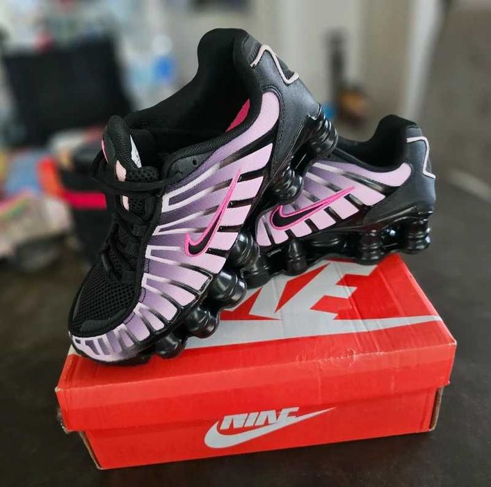 Shox_TL_Czarny i różowy 37.5