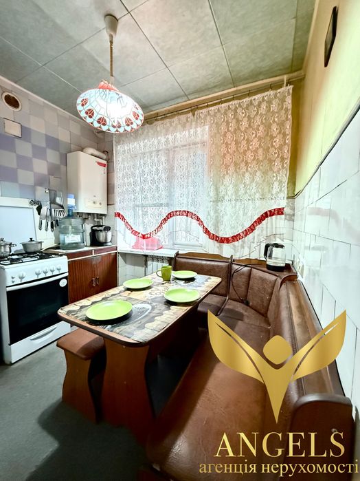 Продаж 3-кімнатної квартири м-р Типографія: АГО, мп, укомплектована